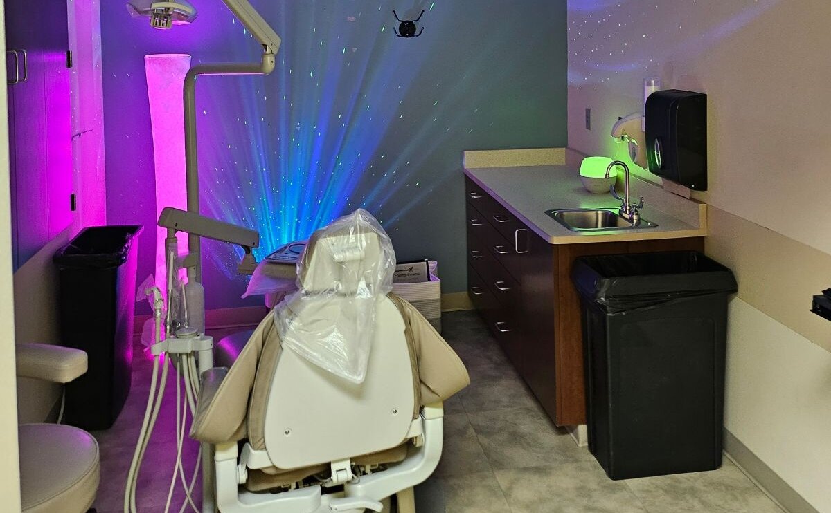 Neighborhood Health has introduced sensory-friendly exam rooms featuring specialized lighting to create a calming environment for patients.